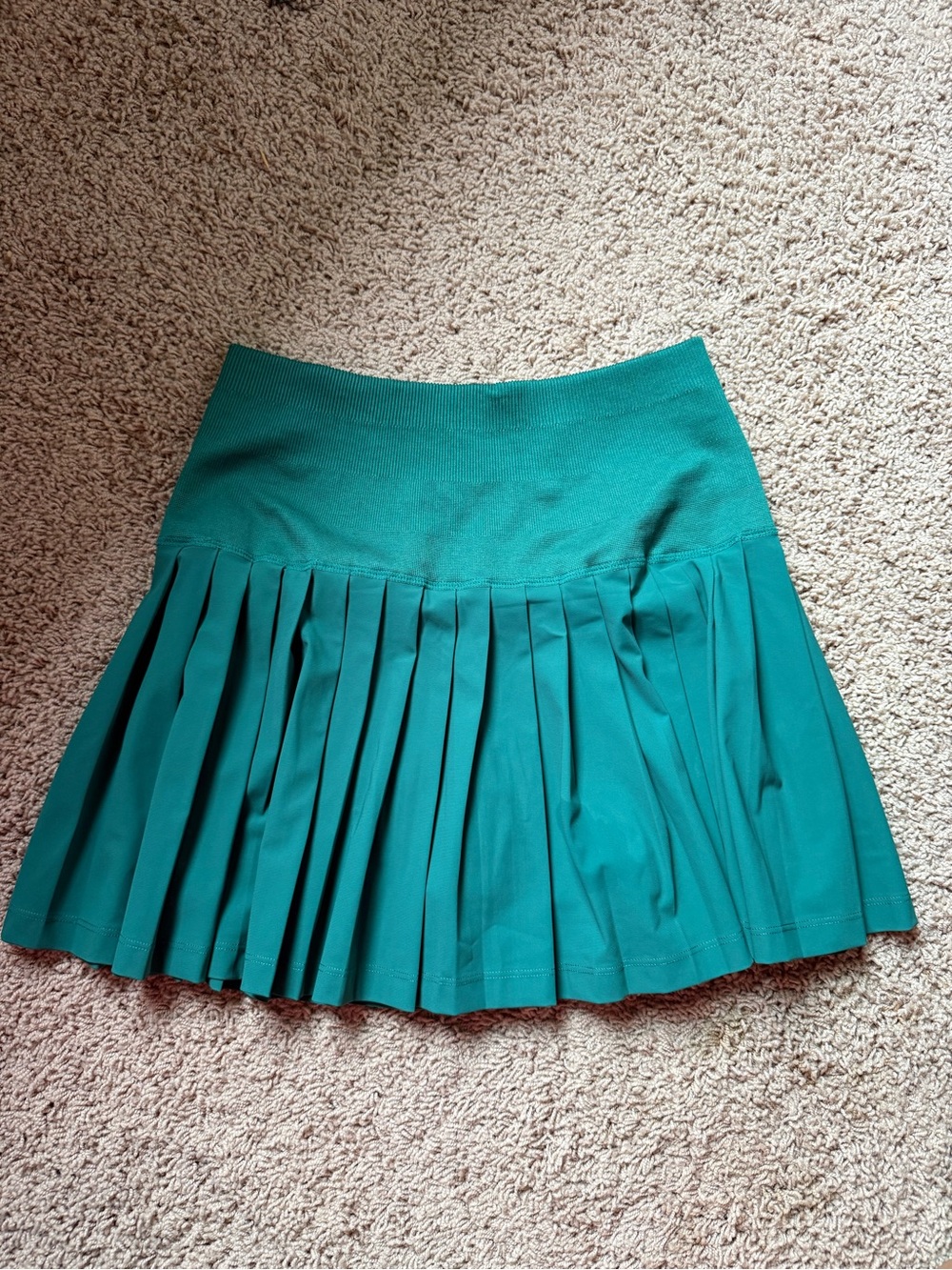 Wilson Midtown High Waisted Pleated Tennis Skirt - S
